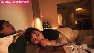 con mi hermanastro nos ponemos cachondos con un juego de peleas