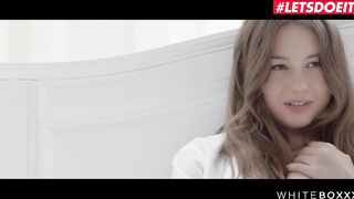 White Boxxx - Hawt Stepsister Gets Caught With Her Cunt Moist - LETSDOEIT