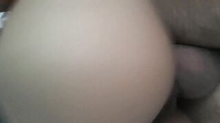 Lo PROVOCO con mi TANGA y lo que hace es PRENETRARME