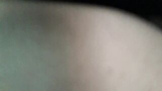 Lo PROVOCO con mi TANGA y lo que hace es PRENETRARME