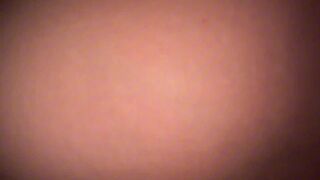 La nalgona de la familia le encanta entrar con shorts cortos a mi habitacion cunt mojada