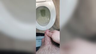 Swallow my urinate floozy and get this jock in u!