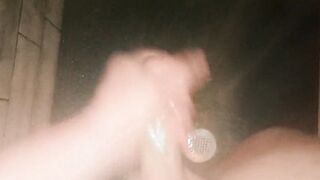 Shower tugjob with 21yo BWC