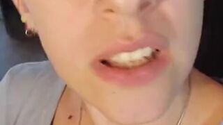 ShyyFxx PAJA EN UN BAÑO PUBLICO!!!!