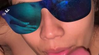 Mi novia cornuda me dice que quiere que otra chica me la chupe, y que ella me la consigue