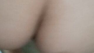 Me dice que le eche la leche adentro, Y se la dejo votando leche