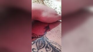 Quiero un gran pene en mi twat estoy muy caliente..,,