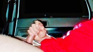 DAD JERKS OFF HIS BWC AND NUTS FOR U!!!