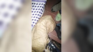 Sexo anal, empleada entrega el culo