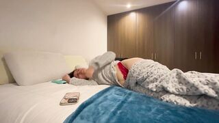 This chab surprises me from behind with his fingers unfathomable inside my juicy center and I come