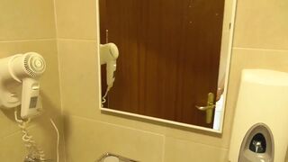 19yo Lalin girl Kitty Love Makes Me Lustful