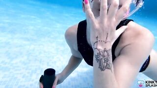 Underwater Wetsuit & Mask Fetish Filling, Bubbles & Breath Control