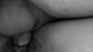 El pendejo de mi esposo no me sabe complacer, quieres hacerlo tu?