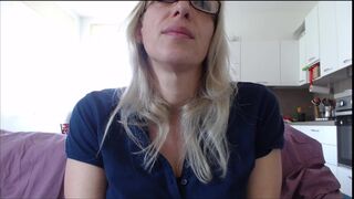 ITALIAN mother I'd like to fuck relaxes her student with the sexiest JOI movie scene u will ever watch (REAL ITALIAN mother I'd like to fuck)