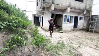 This guy Handles Her so Well