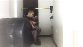 la vendedora de muebles salió cariñosa yo como buen caballero la atiendo y le doy su mamada de culo