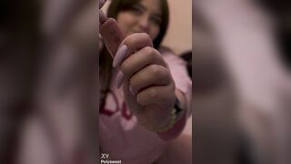 SH I desire u to kiss me, but after I squirt and... down there!