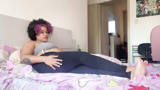 Stepmother Farting to Wake up Stepson Ep02