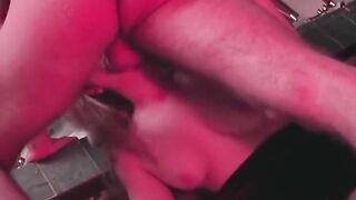 Seductive Brunette hair in the Bath: Ardent Oral-job Delight