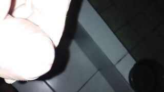 Jalada En El Bano, Goo Rico