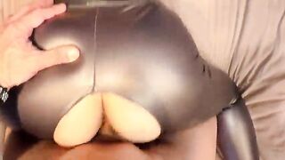 Beautiful woman with purple hair, leather leggings and high heels bangs passionately, cums a lot and gets a spunk flow on her butt