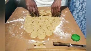 How yo make captivating cookies on gas stove?