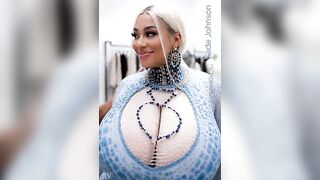 Ebony Chicks with Huge Tits, Huge Thighs, Heavy Butt