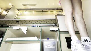 This babe did a great job by cleaning my food truck so as a award I drilled her hawt butt