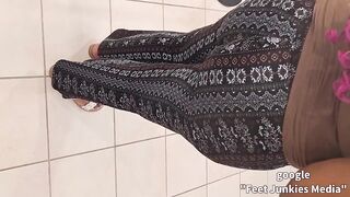 Behind Her Large Ass N Nice-looking Feet N Blue