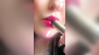 Smokin' Hawt Pink Seductive Lips & Slow Motion Vapor Bliss