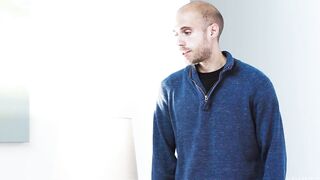 Stepmommy's Male Cheating Stepmom Reagan Foxx Nearly Caught Giving Stepson a HJ!