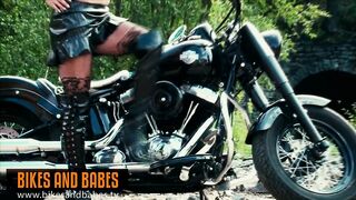 Roxy Rocka - bikes and women tv hot movies