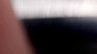 Pajaso en la bodega del heno, el heno pica