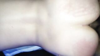 Puta casera amateur se abre todo el culo con juguete Anal.