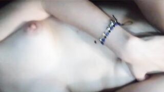 Screw pink cunt latin chick mamando y cogiendo como loca