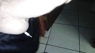 Tratando de Despertarla