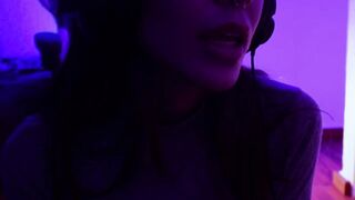 RELATO #nineteen Madrastra enamorada de su hijastro