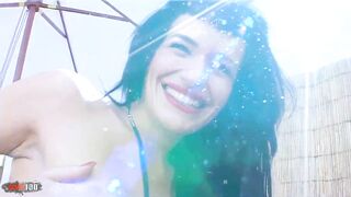 Nina Roberts: Sexy Pornstar Nina Roberts Make a Hot Undress