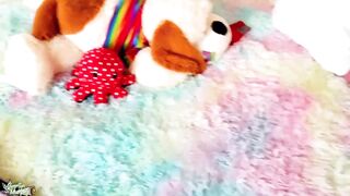 This chab finds me masturbating in his room, that guy gets concupiscent when that guy sees me and we end up screwing.