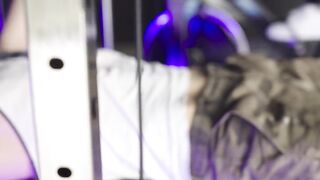 THAT GUY SCREWS HER IN A GYM, INCREDIBLE SEX