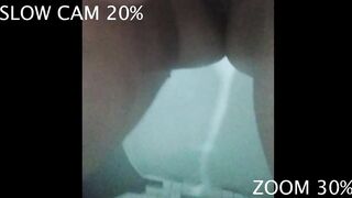 Madurita tetona meando en el baño de casa. Fetiche de la orina