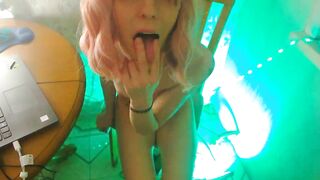 Твоя девушка возбуждена как кролик