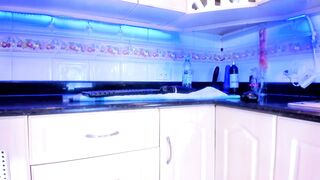 I'd love to make u cum like a... but no one screws me so it's my turn to aid latin babe mama