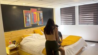 Teen +eighteen se folla a repartidor de comida! Paga con su coño!!