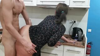 That guy Doesn't Have the Money to Pay for the Order and They Bang