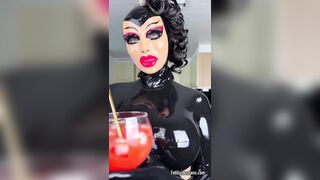 A Regular Day in My Rubber Life