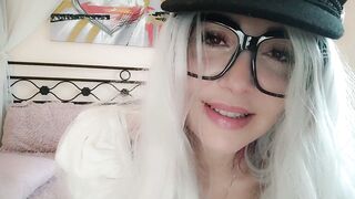 Lavinia della love , your stepmom, train u how to...