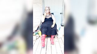 Bat Beauty Is Taking a Smoke Break in Her