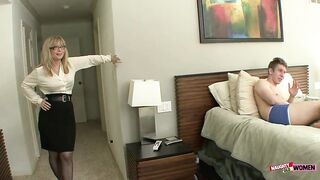 This babe caught a stud jerking lengthy schlong in his room and couldnt resist trying it