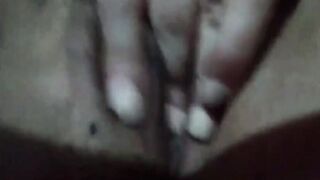 Amateur Hirsute Vagina Lips Widen and Masturbating